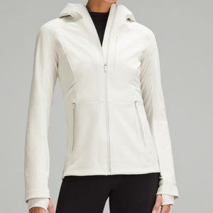 Lululemon Cross Chill Jacket *RepelShell Color Bone size 8 NWT